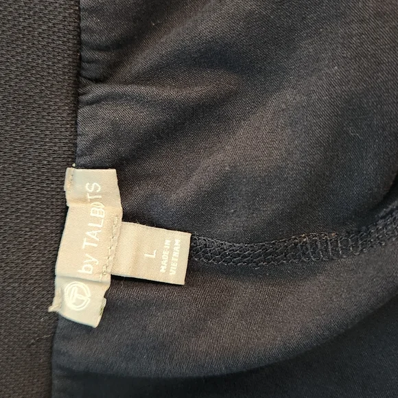 Women's Talbots Navy Skort, Size L - Picture 2 of 9